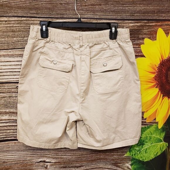 Karen Scott shorts Lt tan cotton blend Preowned - Picture 2 of 3